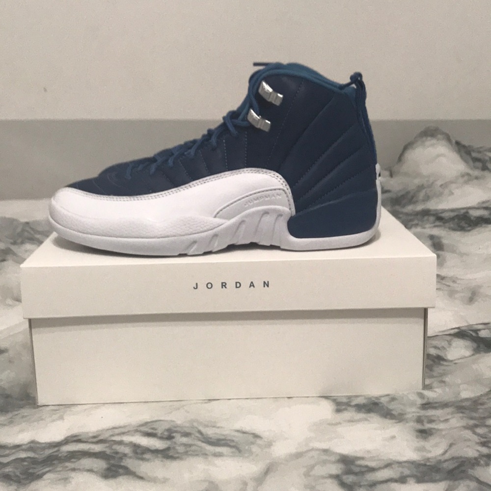 Air Jordan 12 Retro SE